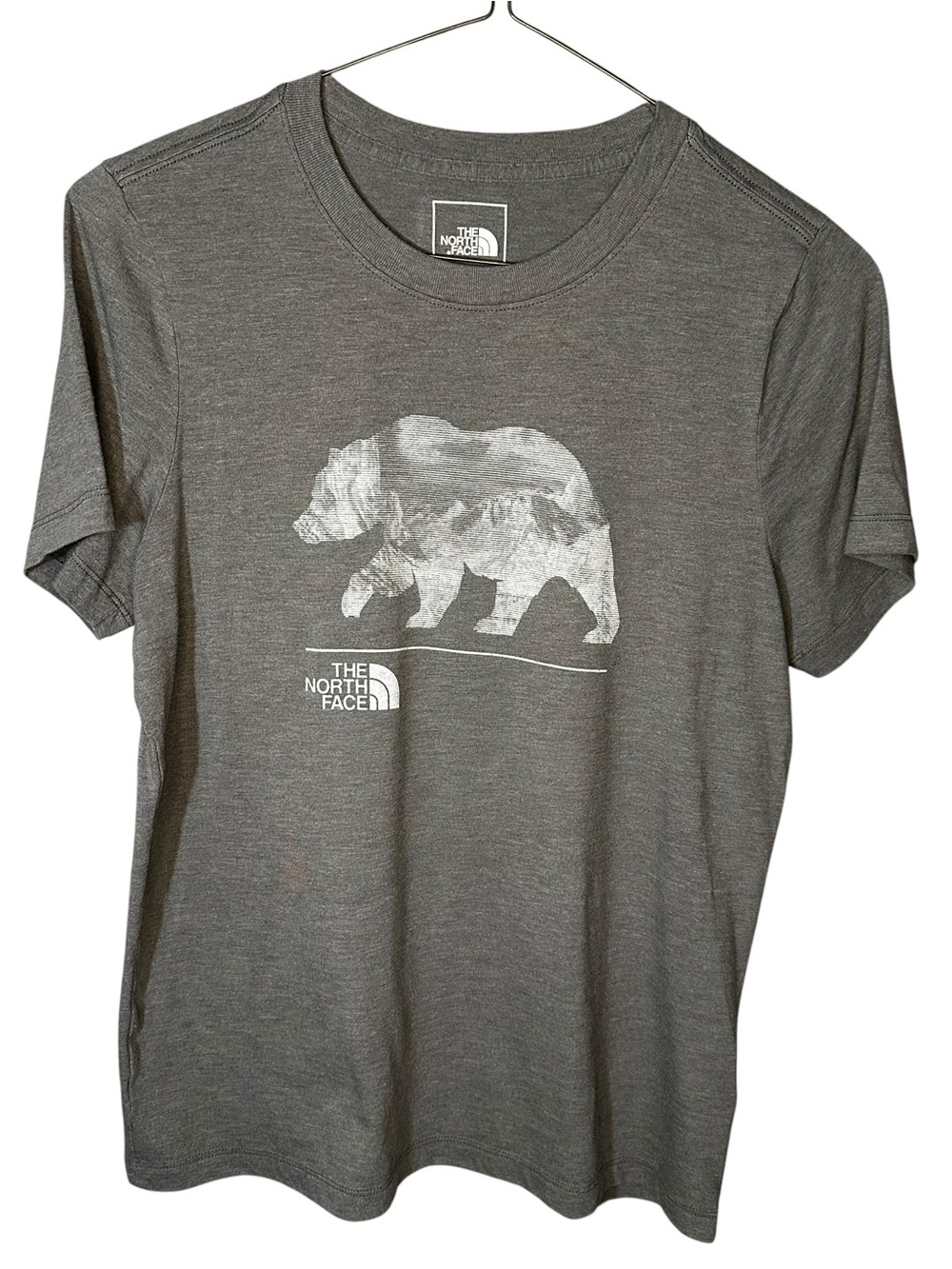 The North Face Gray Bear Graphic Short Sleeve T-Shirt Women’s Medium